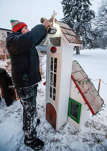 JOHN WOODS / FREE PRESS
Jen de Delley and her husband Victor Diduch set up their Christmas Village at their house in River Heights Sunday, December 1, 2024. They have building and adding to it for the past 18 years.

Reporter: av