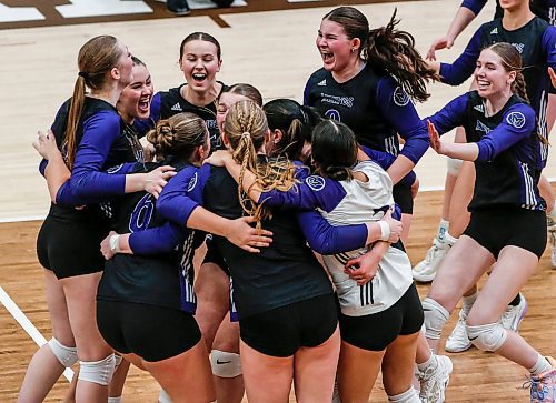 JOHN WOODS / WINNIPEG FREE PRESS
Vincent Massey Vikings celebrate a win over the Jeanne-Sauve Olympiens in the Manitoba High School 2022 AAAA Varsity Volleyball Provincial Championship at the University of Manitoba Monday, December 2, 2024.