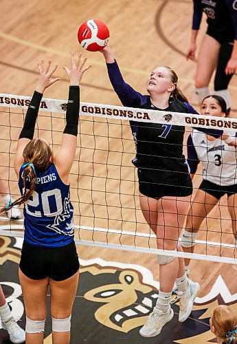 JOHN WOODS / WINNIPEG FREE PRESS
Vincent Massey Vikings&#x2019; Jersey Hansen-Young (7) attempts to score against Jeanne-Sauve Olympiens&#x2019; Madison Steingart (20) in the Manitoba High School 2022 AAAA Varsity Volleyball Provincial Championship at the University of Manitoba Monday, December 2, 2024.