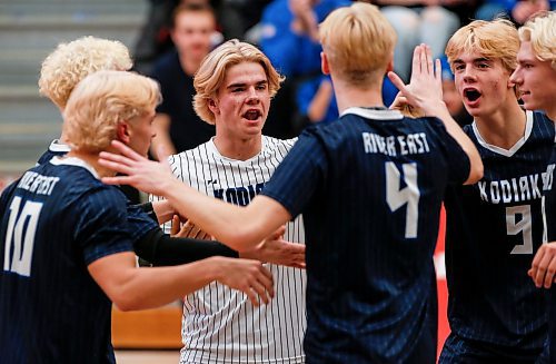 JOHN WOODS / WINNIPEG FREE PRESS
River East Kodiaks&#x2019; Gavin Ulrich (1) and his team celebrate a point won against the St Paul&#x2019;s Crusaders in the Manitoba High School 2022 AAAA Varsity Volleyball Provincial Championship at the University of Manitoba Monday, December 2, 2024.