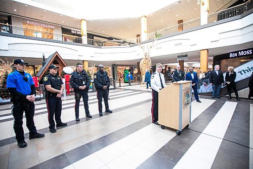 MIKAELA MACKENZIE / FREE PRESS
	
Jennifer McKinnon, inspector in the major crimes division, announces increased police presence in shopping malls during the holiday shopping season during a press conference at Polo Park mall on Wednesday, Dec. 4, 2024. 

For Eric story.
Winnipeg Free Press 2024