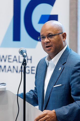 MIKE DEAL / FREE PRESS
Damon Murchison, President and Chief Executive Officer, IG Wealth Management speaks during the event.
Executives with The Canadian Foundation for Economic Education and IG Wealth Management introduce a free resource to help build financial empowerment among Indigenous youth in Canada during an event held in the lobby of the IG Wealth Management headquarters at 447 Portage Avenue Tuesday morning. The resource is called &#x201c;Indigenous Peoples&#x2019; Money and Youth.&#x201d;
Reporter: Gabriele Piche
241210 - Tuesday, December 10, 2024.