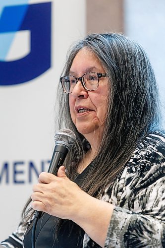 MIKE DEAL / FREE PRESS
Joanne Mason, Elder from the Peguis First Nation speaks during the event.
Executives with The Canadian Foundation for Economic Education and IG Wealth Management introduce a free resource to help build financial empowerment among Indigenous youth in Canada during an event held in the lobby of the IG Wealth Management headquarters at 447 Portage Avenue Tuesday morning. The resource is called &#x201c;Indigenous Peoples&#x2019; Money and Youth.&#x201d;
Reporter: Gabriele Piche
241210 - Tuesday, December 10, 2024.