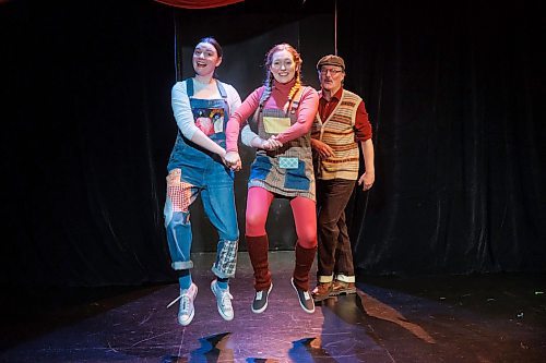 MIKE DEAL / FREE PRESS
(From left) Emily King as Hansel, Carlyn Graff-Czehryn as Gretel and Michael&#x2019;s Schellenberg as Father, during a rehearsal of Sick and Twisted Theatre's Christmas pantomime: Hansel &amp; Gretel in Portage Place! which will be running from Dec 12 to 22 at PTE.
Reporter: Ben Waldman
241210 - Tuesday, December 10, 2024.