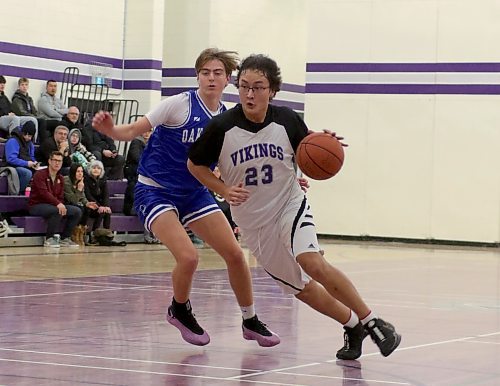 Markus Stevenson drained two second-half threes but Massey's comeback bid fell short in a 68-57 loss. (Thomas Friesen/The Brandon Sun)