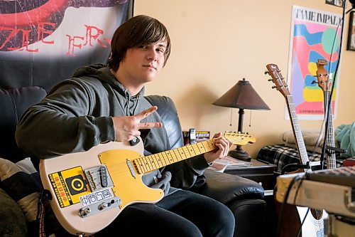 MIKE SUDOMA / FREE PRESS
Electronic musician Halen Swyston aka Kola Kola Pop plays his telecaster guitar in his bedroom along to a loop he made on his mixing board Thursday afternoon. Swyston will be playing the Times Changed alongside B.A Johnston and Smokey Tiger Saturday night
December 12, 2024




