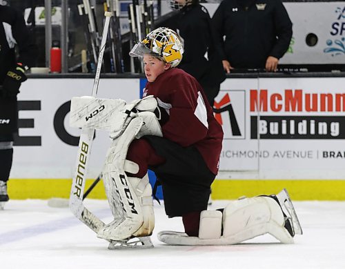 Brandon Wheat Kings goaltending prospect Dylan McFadyen, who is shown at team practice earlier this season, has enjoyed an outstanding season with the under-18 AAA Interlake Lightning as their starting goalie. (Perry Bergson/The Brandon Sun)