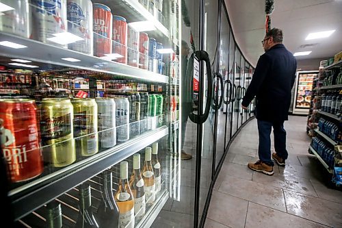 JOHN WOODS / FREE PRESS
7-11 on Ness Ave has a sit down eating area and wine and beer can be purchased. The grand opening of the area occurred Monday, December 16, 2024. 

Reporter: eric