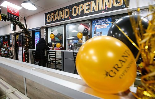 JOHN WOODS / FREE PRESS
7-11 on Ness Ave has a sit down eating area and wine and beer can be purchased. The grand opening of the area occurred Monday, December 16, 2024. 

Reporter: eric