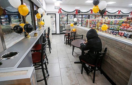 JOHN WOODS / FREE PRESS
7-11 on Ness Ave has a sit down eating area and wine and beer can be purchased. The grand opening of the area occurred Monday, December 16, 2024. 

Reporter: eric