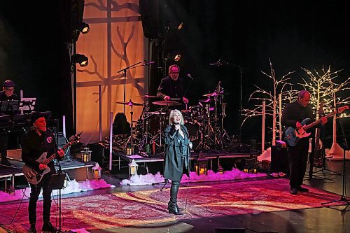 16122024Multi-award winning singer/songwriter and Member of the Order of Canada, Jann Arden performs at a sold out show at the Western Manitoba Centennial Auditorium with her band on Monday evening. Arden was in Brandon as part of her Christmas tour through western Canada. She has won eight Juno Awards, was awarded the Queen’s Diamond Jubilee Medal, and received a star on Canada’s Walk of Fame, among other accolades. (Tim Smith/The Brandon Sun) 