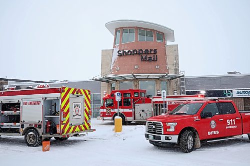 16122024
Brandon Fire and Emergency Services members respond to an incident involving smoke in the Shoppers Mall in Brandon on Monday morning. The majority of the mall remained closed most of Monday with a few anchor businesses including Sport Chek, GoodLife Fitness and Smitty&#x2019;s opening later in the afternoon. 
(Tim Smith/The Brandon Sun)