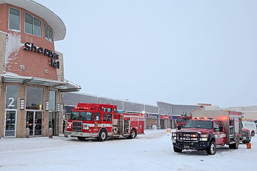 16122024
Brandon Fire and Emergency Services members respond to an incident involving smoke in the Shoppers Mall in Brandon on Monday morning. The majority of the mall remained closed most of Monday with a few anchor businesses including Sport Chek, GoodLife Fitness and Smitty&#x2019;s opening later in the afternoon. 
(Tim Smith/The Brandon Sun)