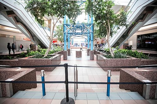 MIKAELA MACKENZIE / FREE PRESS
	
Portage Place, devoid of a mall santa and Christmas decorations, on Tuesday, Dec. 17, 2024.

For Erik Pindera story.
Winnipeg Free Press 2024