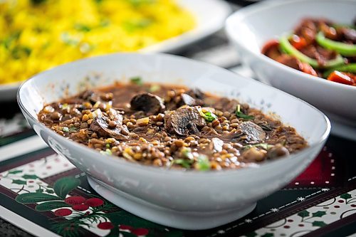 MIKAELA MACKENZIE / FREE PRESS
	
Lentils with mushrooms, an option for plant-based protein in holiday meals, on Monday, Dec. 9, 2024.

For Romona story.
Winnipeg Free Press 2024