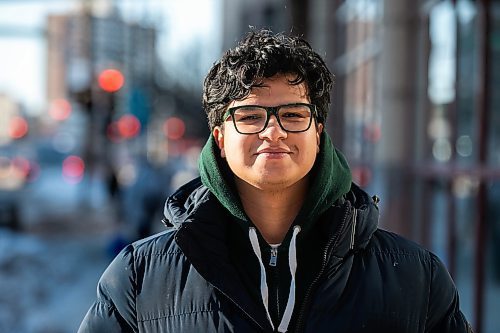 MIKAELA MACKENZIE / FREE PRESS
	
Josh Nepinak, founder of Wiigiishin Giiwiigeenahn (a grassroots organization doing weekly community walks downtown handing out food and beverages), on Portage Avenue on Wednesday, Dec. 18, 2024.

For Janine LeGal story.
Winnipeg Free Press 2024