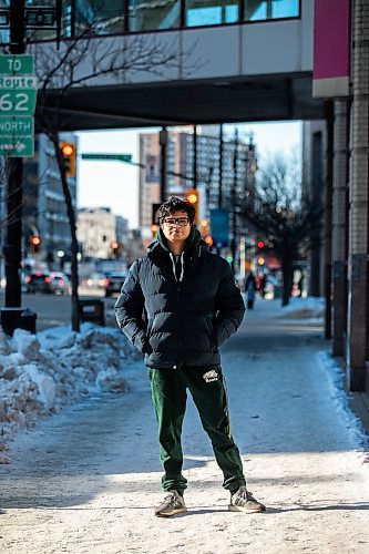 MIKAELA MACKENZIE / FREE PRESS
	
Josh Nepinak, founder of Wiigiishin Giiwiigeenahn (a grassroots organization doing weekly community walks downtown handing out food and beverages), on Portage Avenue on Wednesday, Dec. 18, 2024.

For Janine LeGal story.
Winnipeg Free Press 2024