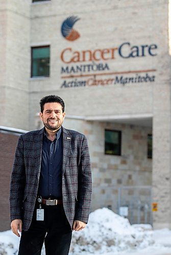 MIKAELA MACKENZIE / FREE PRESS
	
CancerCare doctor Dr. Bashir Bashir, who is defending the facility (and its world-class treatment and equipment), on Thursday, Dec. 19, 2024.

For Tyler story.
Winnipeg Free Press 2024