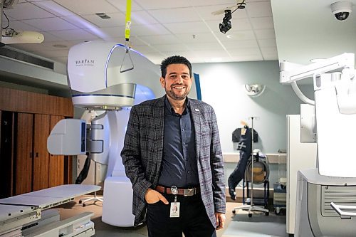 MIKAELA MACKENZIE / FREE PRESS
	
CancerCare doctor Dr. Bashir Bashir shows some of the world-class radiation machinery that they use on Thursday, Dec. 19, 2024.

For Tyler story.
Winnipeg Free Press 2024