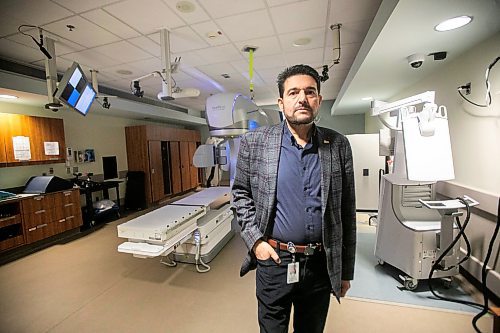 MIKAELA MACKENZIE / FREE PRESS
	
CancerCare doctor Dr. Bashir Bashir shows some of the world-class radiation machinery that they use on Thursday, Dec. 19, 2024.

For Tyler story.
Winnipeg Free Press 2024