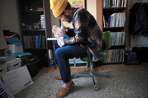 RUTH BONNEVILLE / FREE PRESS

ENT - Tyler Sneesby

Feature portrait of Tyler Sneesby, AKA DJ Hunnicutt, in his home studio Friday.

For story on Tyler Sneesby, AKA DJ Hunnicutt and his 50th birthday party at CCFM  Dec 30th.  Sneesby has been a fixture in the local dj scene (even after going legally blind) for decades.

Conrad Sweatman - reporter

Dec 20th, 2024