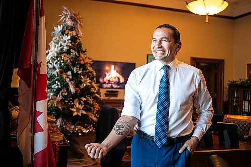 MIKAELA MACKENZIE / FREE PRESS
	
Premier Wab Kinew shows off his distinctly Manitoban new tattoo in his office on Friday, Dec. 20, 2024.

For Maggie story.
Winnipeg Free Press 2024