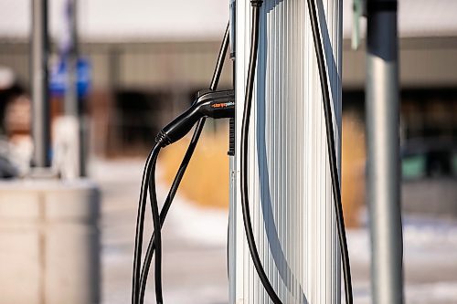MIKAELA MACKENZIE / FREE PRESS
	

The Bill &amp; Helen Norrie Library EV charging station on Friday, Jan. 3, 2025.

For Nicole story.
Winnipeg Free Press 2024