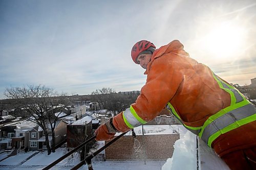 MIKAELA MACKENZIE / FREE PRESS
Charles Roy adjusts the water for optimal ice creation at the St. Boniface ice climbing tower on Monday, Jan. 6, 2025. The system needs to be checked three times a day while running, and it usually takes about two weeks to create the finished tower. Temperatures need to be below -15C to build up ice, so these folks may be one of the few not looking forward to the warmer days forecasted ahead.
Standup.
Winnipeg Free Press 2025