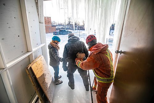 MIKAELA MACKENZIE / FREE PRESS
	

Zo Le Gallic (left), Rolly Magne, and Charles Roy leave the tower after adjusting the water for optimal ice creation at the St. Boniface ice climbing tower on Monday, Jan. 6, 2025. The system needs to be checked three times a day while running, and it usually takes about two weeks to create the finished tower. Temperatures need to be below -15C to build up ice, so these folks may be one of the few not looking forward to the warmer days forecasted ahead.

Standup.
Winnipeg Free Press 2025