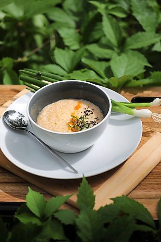 RUTH BONNEVILLE / WINNIPEG FREE PRESS
RECIPE BOOK - lugaw (Filipino oatmeal stew)
Photos of Primrose Madayag Knazan's lugaw (Filipino oatmeal stew) recipe for the cookbook.
Eva Wasney
July 25th, 2022