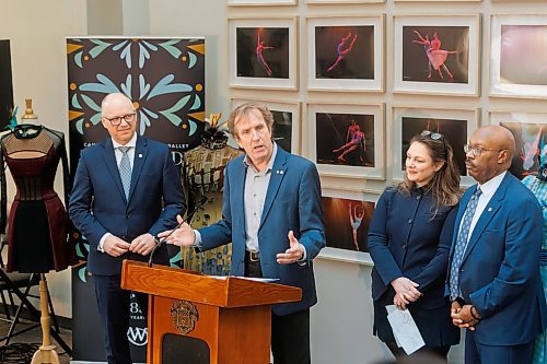 MIKE DEAL / FREE PRESS
André Lewis, Artistic Director of the Royal Winnipeg Ballet (RWB) speaks during the press conference.
Winnipeg Mayor Scott Gillingham, councillors, Sherri Rollins and Markus Chambers, along with André Lewis, Artistic Director of the Royal Winnipeg Ballet (RWB) during a press conference updating the Downtown Arts Capital Fund, Wednesday morning.
250115 - Wednesday, January 15, 2025.