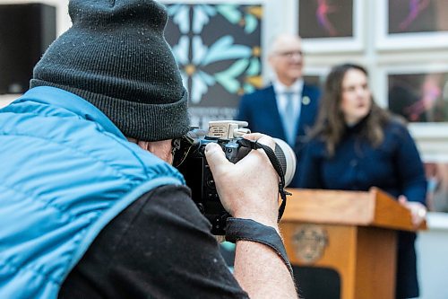 MIKAELA MACKENZIE / FREE PRESS
	

Free Press photojournalist Mike Deal takes photos at a municipal arts funding press conference on Wednesday, Jan. 15, 2025.  

For in-house advertisement.
Winnipeg Free Press 2025