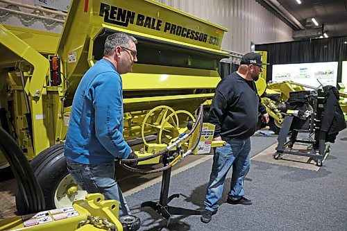 20012025
Chad Jones and Ryan Lehne with Degelman Industries work to set up their booth ahead of Manitoba Ag Days at the Keystone Centre in Brandon on Monday. Ag Days kicks off today and runs until Thursday.
(Tim Smith/The Brandon Sun)