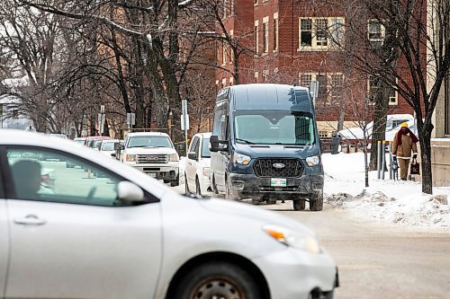 MIKAELA MACKENZIE / FREE PRESS
An Amazon van parked on Edmonton Street near Broadway in Winnipeg on Tuesday, Jan. 21, 2025.
For Amazon van story.
Winnipeg Free Press 2025