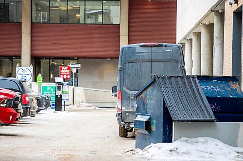 MIKAELA MACKENZIE / FREE PRESS
An Amazon van parked in an alleyway between Kennedy and Edmonton Streets in Winnipeg on Tuesday, Jan. 21, 2025.
For Amazon van story.
Winnipeg Free Press 2025