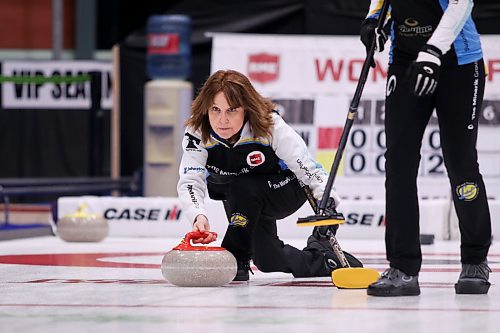 Darcy Robertson throws a rock at the 2025 RME Women of the Rings in Pilot Mound. (Matt Packwood/The Brandon Sun)