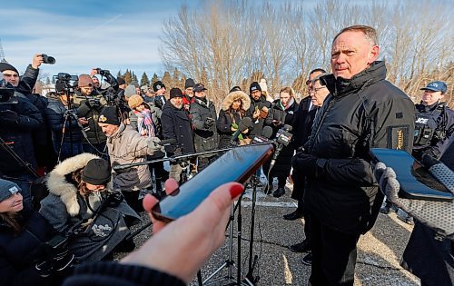 MIKE DEAL / FREE PRESS
Federal Public Safety Minister David McGuinty, Premier Wab Kinew, Sport Minister Terry Duguid, minister responsible for Prairies Economic Development Canada, and MP Ben Carr (Winnipeg South Centre) talks to the media after meeting with law enforcement officers from many branches Tuesday to talk about border security.
Reporter: Scott Billeck
250204 - Tuesday, February 04, 2025.