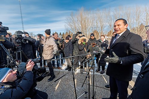 MIKE DEAL / FREE PRESS
Premier Wab Kinew talks to the media.
Federal Public Safety Minister David McGuinty, Premier Wab Kinew, Sport Minister Terry Duguid, minister responsible for Prairies Economic Development Canada, and MP Ben Carr (Winnipeg South Centre) talks to the media after meeting with law enforcement officers from many branches Tuesday to talk about border security.
Reporter: Scott Billeck
250204 - Tuesday, February 04, 2025.