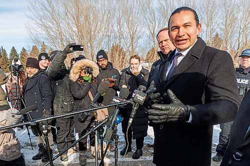 MIKE DEAL / FREE PRESS
Premier Wab Kinew talks to the media.
Federal Public Safety Minister David McGuinty, Premier Wab Kinew, Sport Minister Terry Duguid, minister responsible for Prairies Economic Development Canada, and MP Ben Carr (Winnipeg South Centre) talks to the media after meeting with law enforcement officers from many branches Tuesday to talk about border security.
Reporter: Scott Billeck
250204 - Tuesday, February 04, 2025.