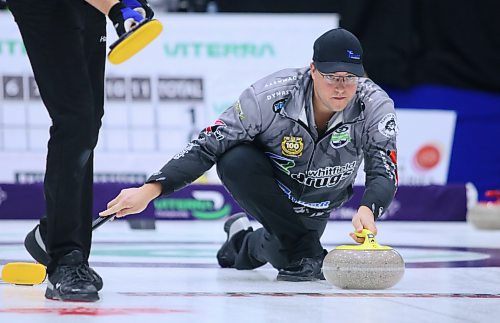 Brandon's Steve Irwin became the first team in the 32-team field to qualify for the playoff round in the Viterra Championship at Stride Place in Portage la Prairie on Friday. (Matt Packwood/The Brandon Sun)