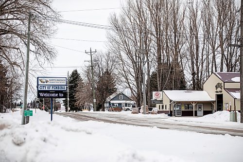 MIKAELA MACKENZIE / FREE PRESS
	

The main drag in Pembina, North Dakota on Wednesday, Feb. 5, 2025.

For Conrad story.
Winnipeg Free Press 2025