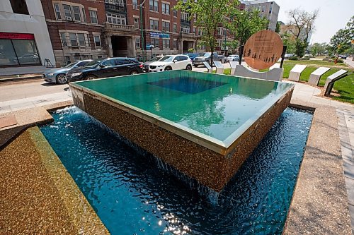 Mike Deal / Winnipeg Free Press
The newly refurbished Broadway Centennial Fountain along with a tribute to the community of Shoal Lake 40 First Nation located on the boulevard along Broadway at Donald Street.
The tribute features a large copper plaque, inscribed with a message of gratitude and support for the community of Shoal Lake 40 First Nation. The water fountain, which required repairs and refurbishment, had originally been constructed in 1970 to recognize the 50th anniversary of the supply of water to Winnipeg from Shoal Lake. Until now, this monument failed to acknowledge the community at the source of this water – Shoal Lake 40 First Nation.
230609 - Friday, June 09, 2023.