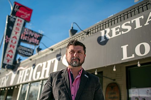 BROOK JONES/FREE PRESS
Tony Siwicki, 48, chair of the Manitoba Restaurant & Foodservices Association and owner of Silver Heights Restaurant, is pictured outside the restaurant and lounge at 2169 Portage Ave. in Winnipeg, Man., Friday, Feb. 14, 2025.
