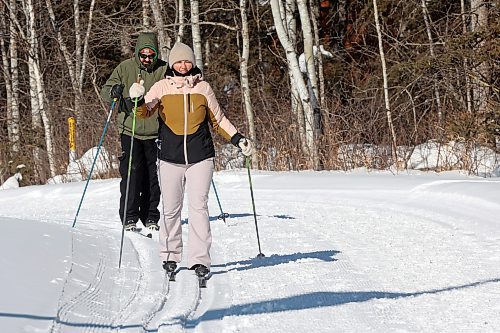 Myron and Kristen Schulz cross-country ski at Riding Mountain National Park on Tuesday while visiting from Winnipeg for their anniversary. (Tim Smith/The Brandon Sun)