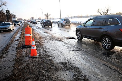 Ruth Bonneville / Free Press
Local - Potholes
Photo of potholes along Kenaston Blvd. Between Corydon and Grant Ave, Pylons have been set up near them to inform drivers.
See story
February 25th, 2025