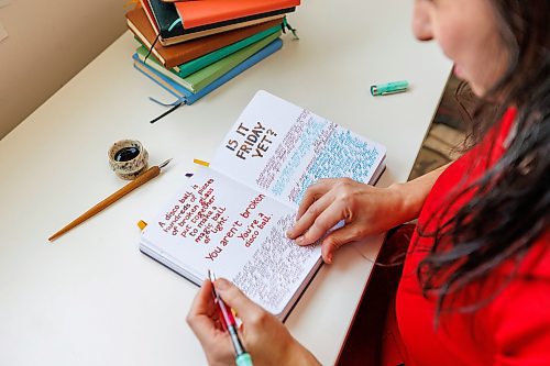 MIKE DEAL / FREE PRESS
Janet Murata a Japanese Canadian professional calligrapher who was a Maker-in-Residence with the Winnipeg Public Library in the fall of 2024.
Janet flips through one of her journals.
Reporter: AV Kitching
250225 - Tuesday, February 25, 2025.