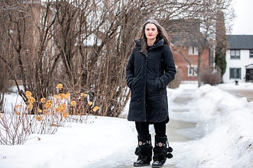 MIKAELA MACKENZIE / FREE PRESS
Lisa Moore, who has cold urticaria, on Tuesday, March 4, 2025. The condition most affects her with cold water (swimming) or when the temperatures drop extremely low.
For AV story.
Winnipeg Free Press 2025