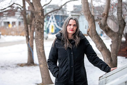 MIKAELA MACKENZIE / FREE PRESS
Lisa Moore, who has cold urticaria, on Tuesday, March 4, 2025. The condition most affects her with cold water (swimming) or when the temperatures drop extremely low.
For AV story.
Winnipeg Free Press 2025