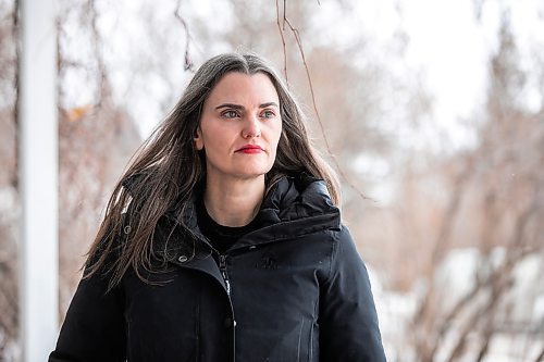 MIKAELA MACKENZIE / FREE PRESS
Lisa Moore, who has cold urticaria, on Tuesday, March 4, 2025. The condition most affects her with cold water (swimming) or when the temperatures drop extremely low.
For AV story.
Winnipeg Free Press 2025