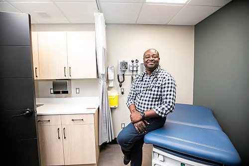 MIKAELA MACKENZIE / FREE PRESS
Dr. Temitope Ajayi at the West St. Paul Medical Clinic, which he will be opening Monday, on Friday, March 7, 2025. The bedroom community currently has no clinic, forcing families to drive to Winnipeg or East St. Paul for care.
For Nicole story.
Winnipeg Free Press 2025